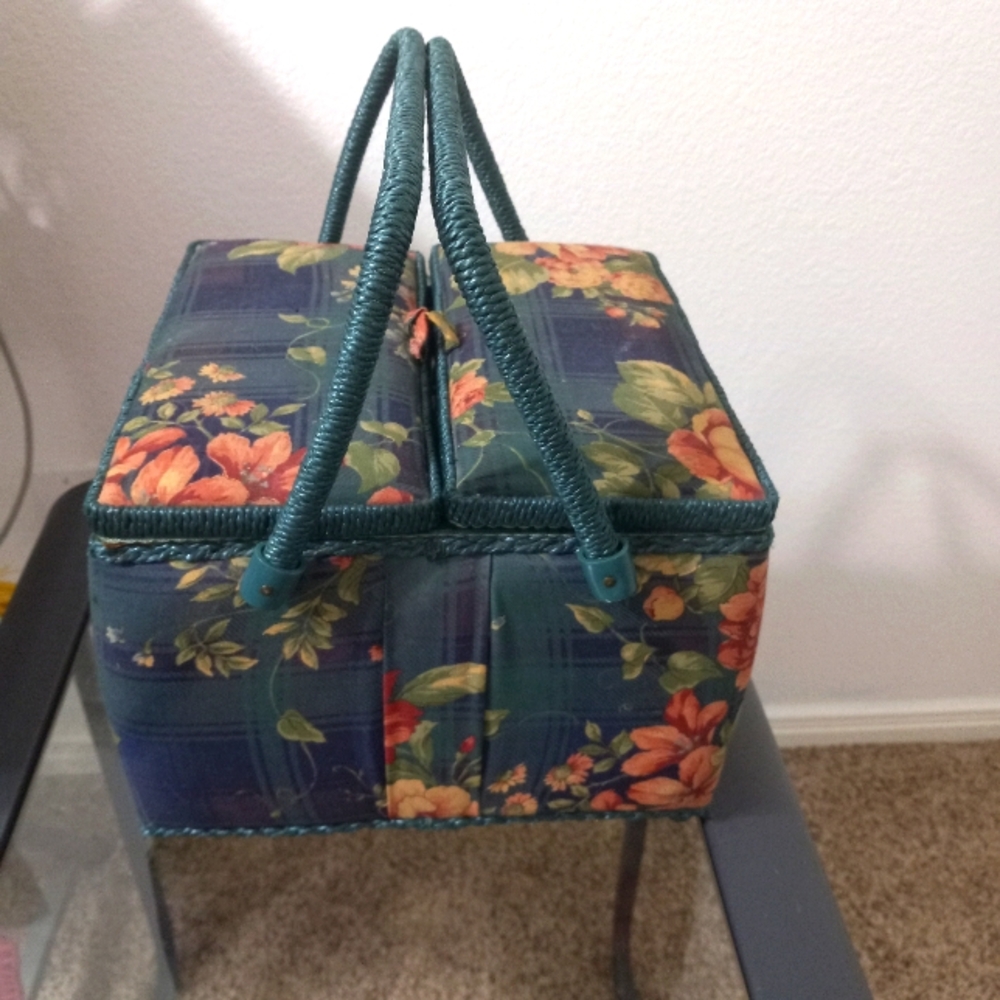 Vintage 70s Dark Green Floral on Plaid Sewing Basket